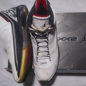 Air Jordan XX2. Size 13. W/ original box.